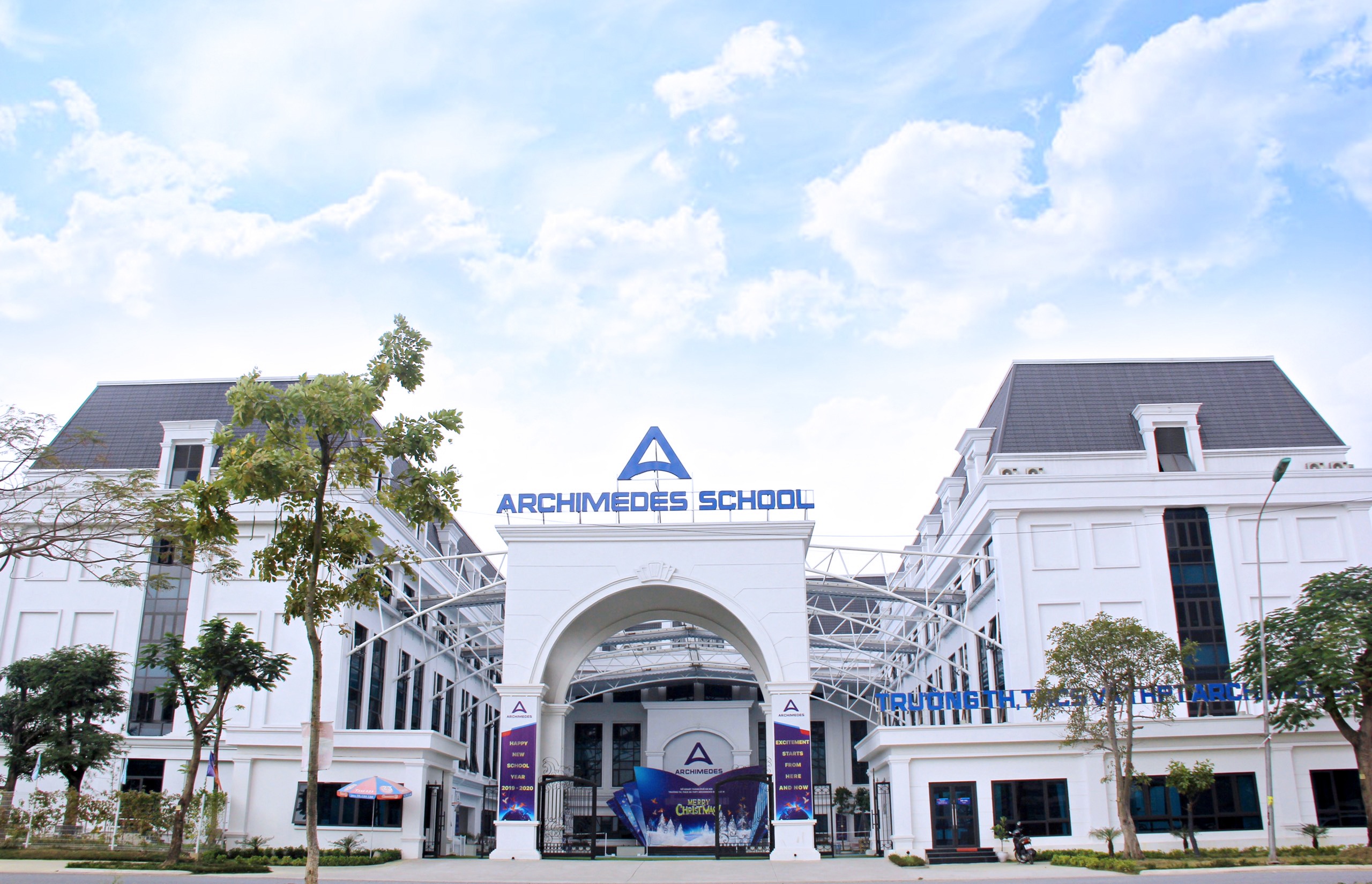 Trường THCS Archimedes Academy