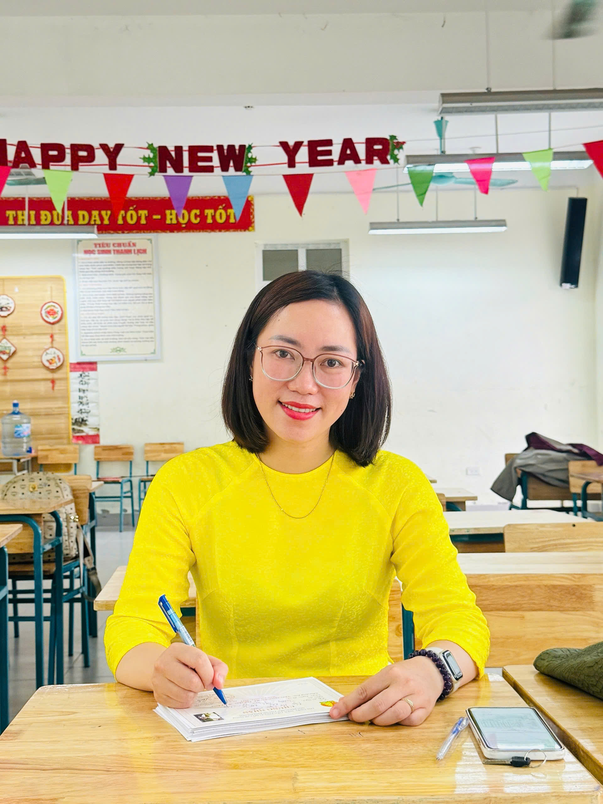 Cô Phạm Thị Thu Hòa