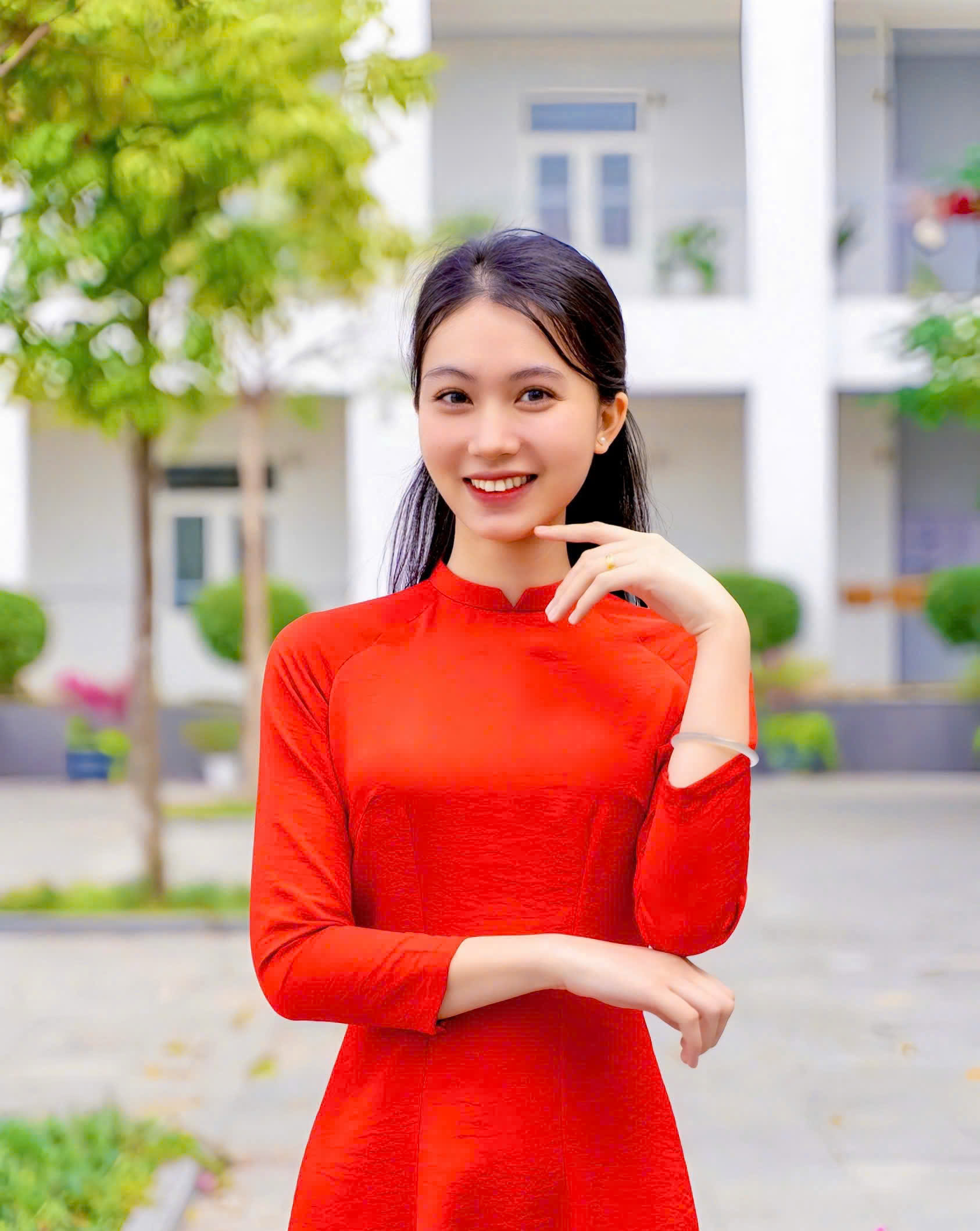 Cô Lê Hải Yến