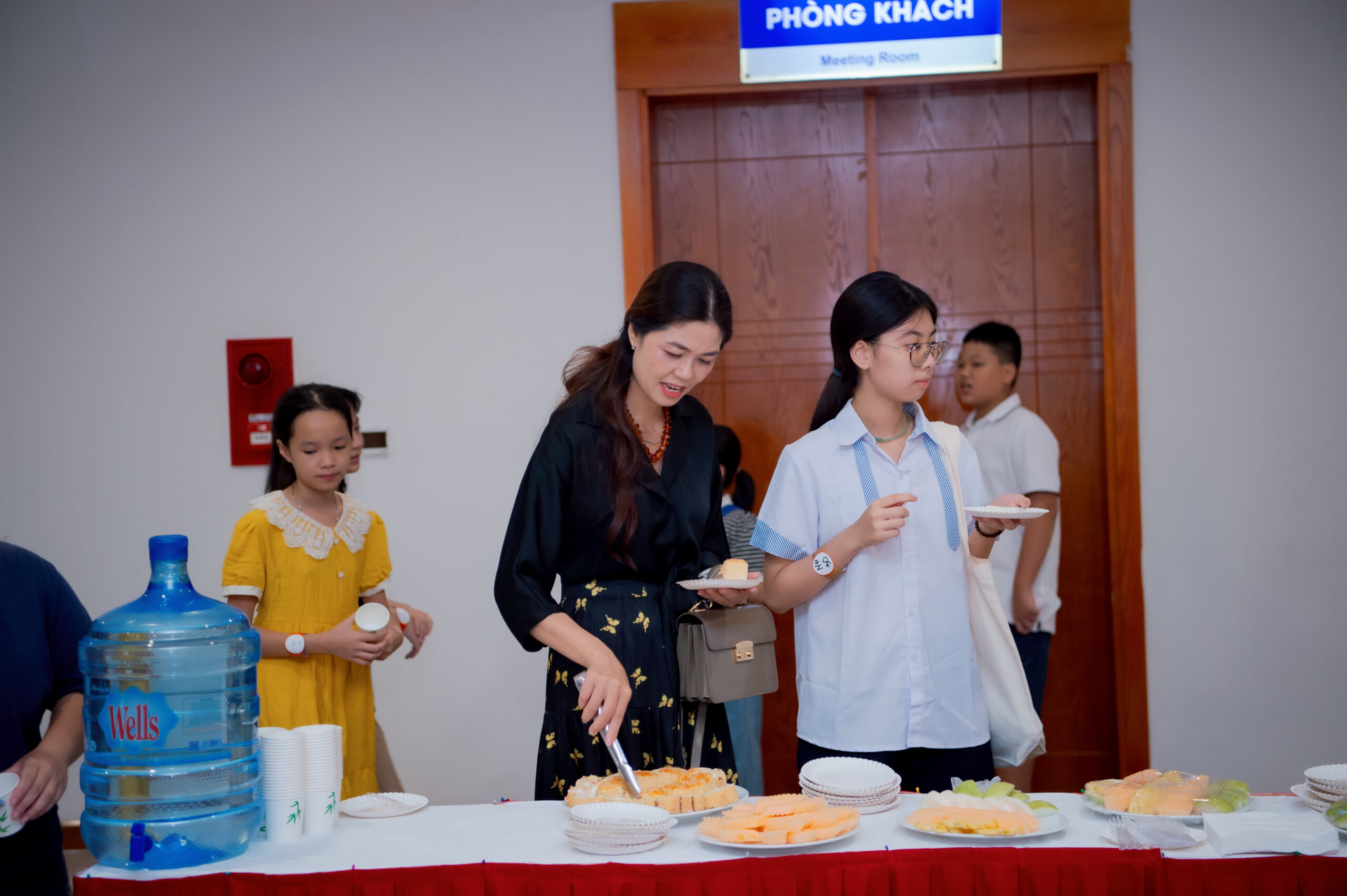 CLB có chuẩn bị tiệc Teabreak cho khách mời trước khi sự kiện diễn ra