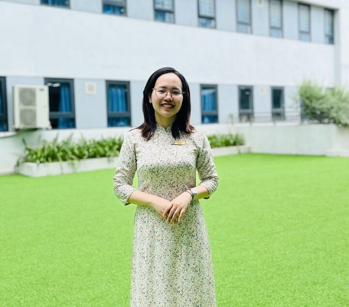 Cô Trần Mỹ Hoa