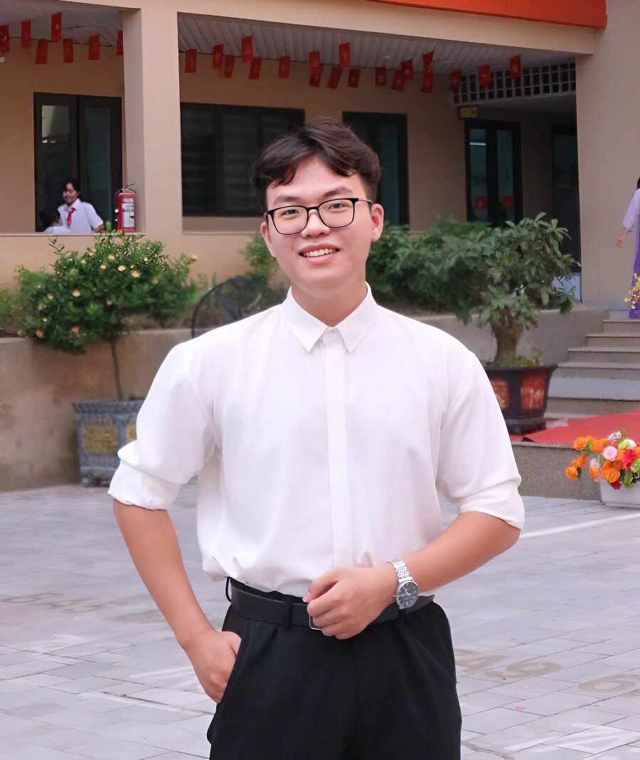 Thầy Nguyễn Khánh Huân