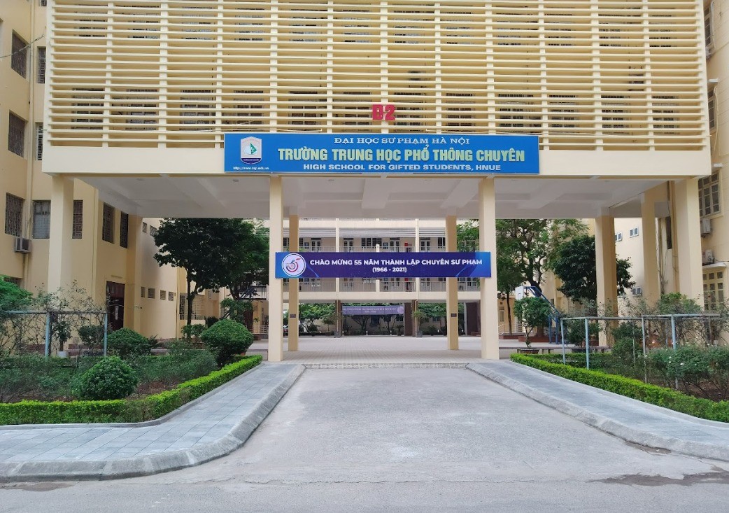 Trường THPT Chuyên Đại học Sư phạm
