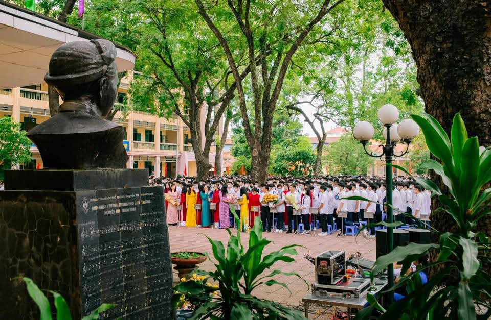 Trường THPT Nguyễn Thị Minh Khai